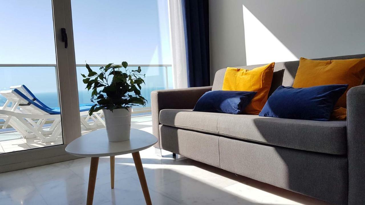 شقة Deluxe Penthouse On The 42Nd Floor With Amazing Sea Views بينايدورم المظهر الخارجي الصورة