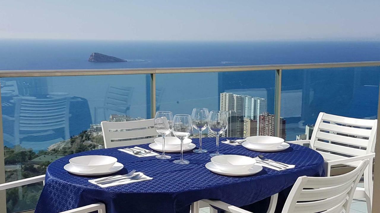 شقة Deluxe Penthouse On The 42Nd Floor With Amazing Sea Views بينايدورم المظهر الخارجي الصورة