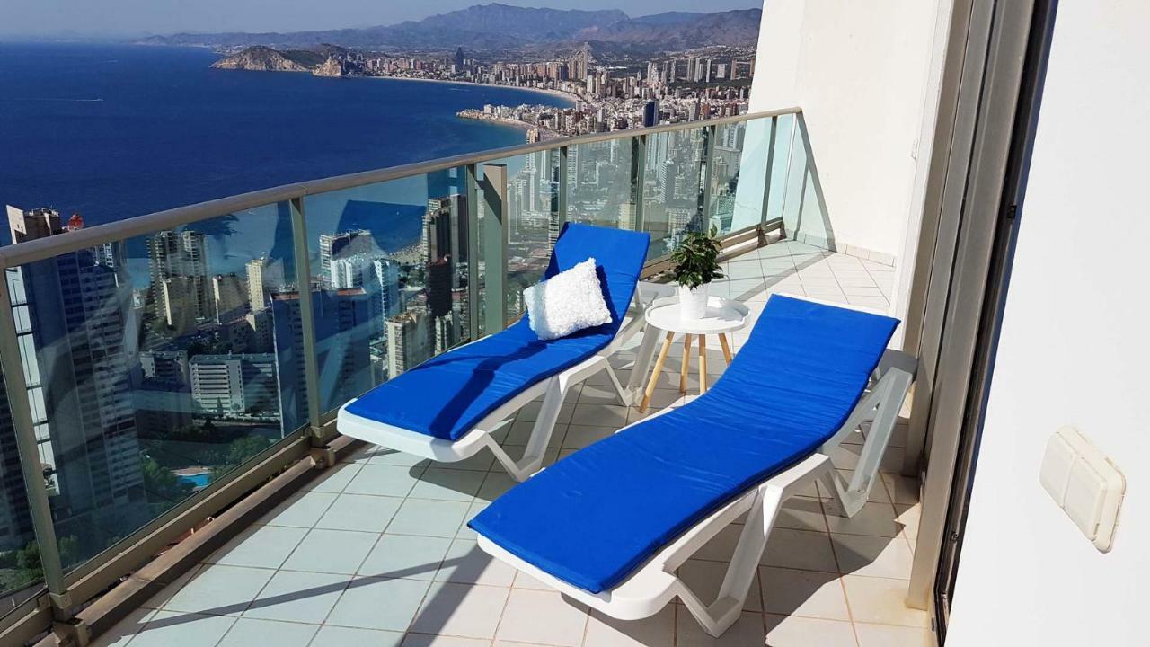 شقة Deluxe Penthouse On The 42Nd Floor With Amazing Sea Views بينايدورم المظهر الخارجي الصورة